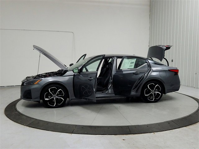 New 2025 Nissan Altima 2.5 SR w/ SR Premium Package image 12