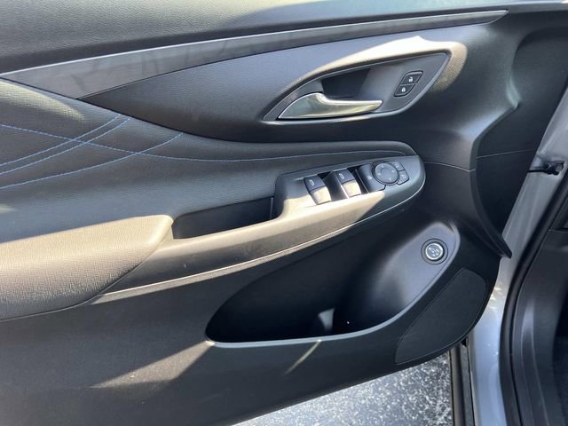 Used 2025 Buick Envista Sport Touring w/ Convenience I Package image 12