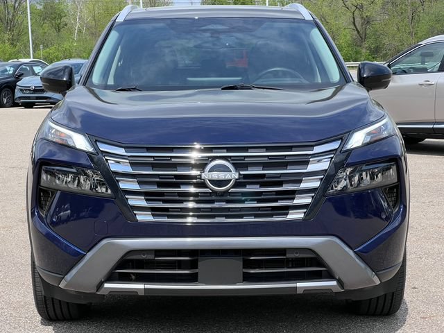 Used 2025 Nissan Rogue SL w/ Tech Package AWD/4WD image 40