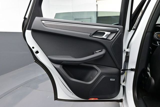Certified 2021 Porsche Macan GTS AWD/4WD image 13