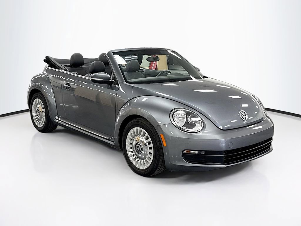 Used 2013 Volkswagen Beetle 2.5 image 3