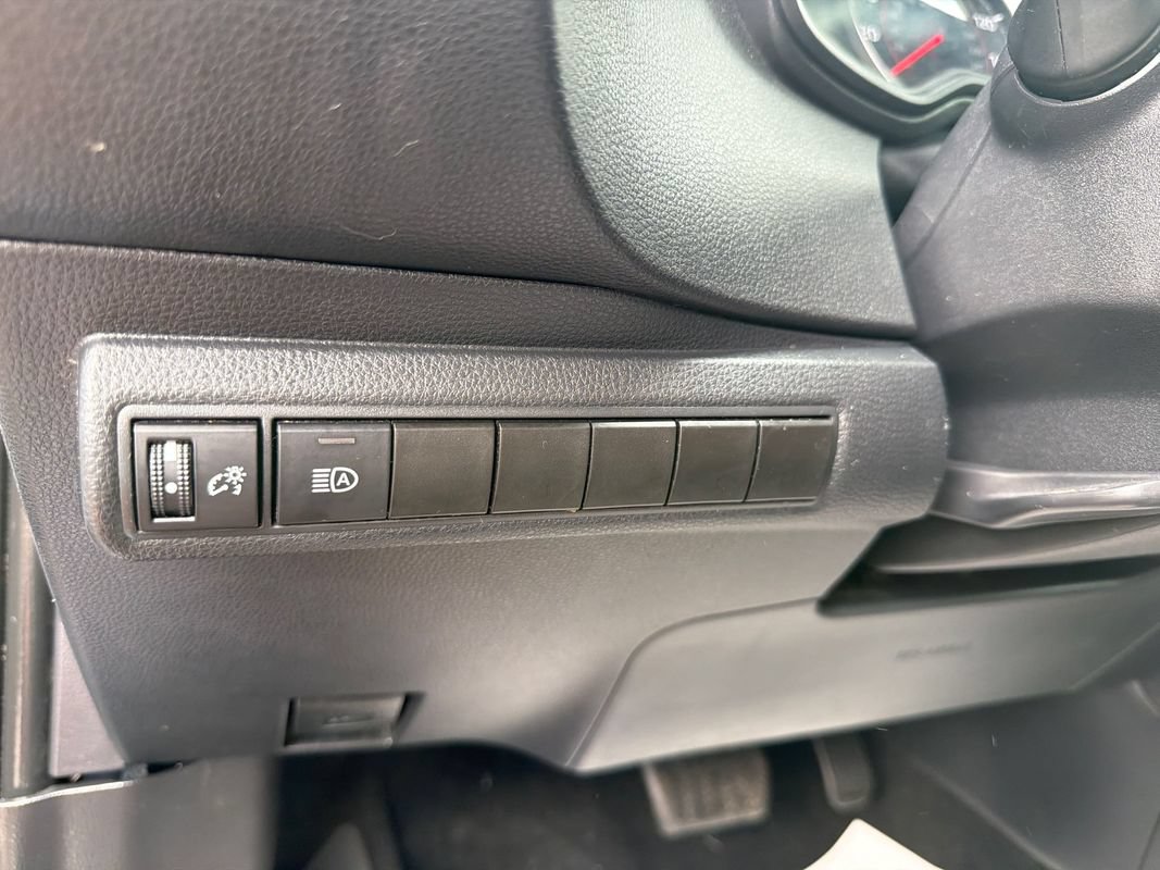 Used 2021 Toyota Corolla SE FWD image 20