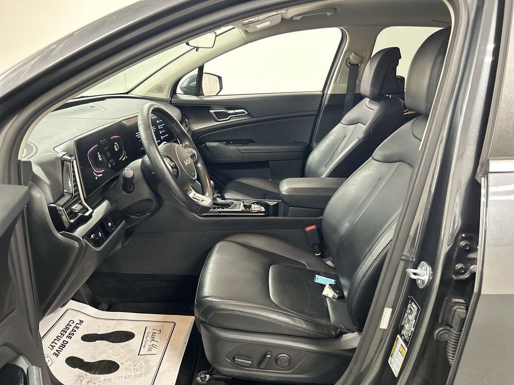 Certified 2024 Kia Sportage EX AWD/4WD image 9