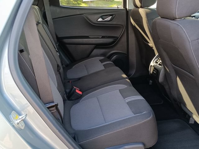 Used 2025 Chevrolet Blazer LT AWD/4WD image 19