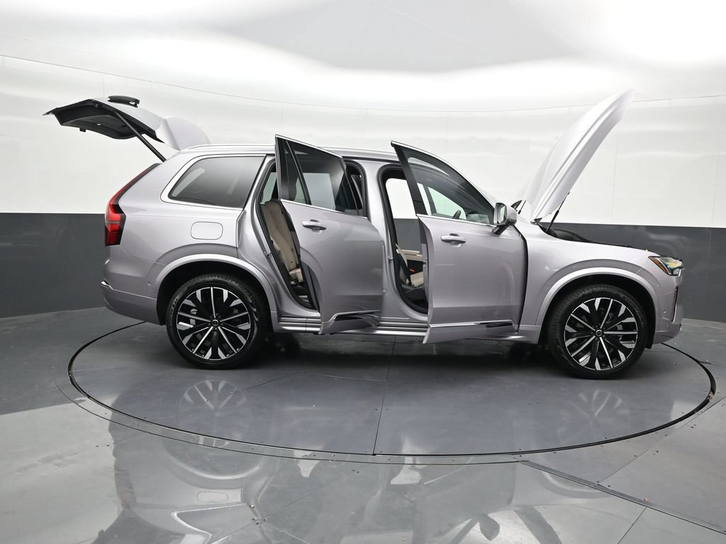 New 2026 Volvo XC90 B6 Plus w/ Protection Package Premier AWD/4WD image 31