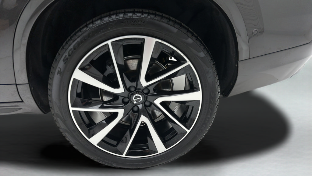 Used 2023 Volvo XC90 B6 Plus w/ Protection Package AWD/4WD image 8