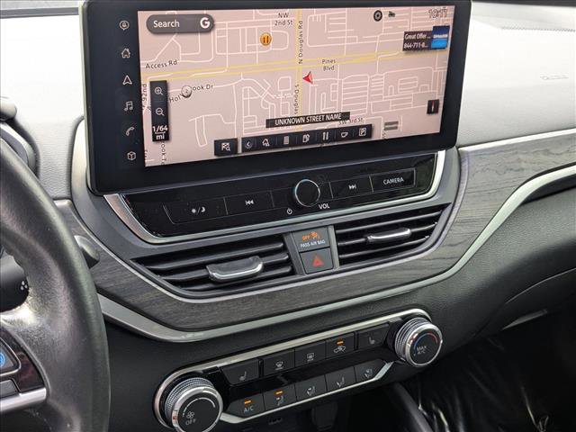 Used 2024 Nissan Altima 2.5 SV w/ SV Premium Package FWD image 13