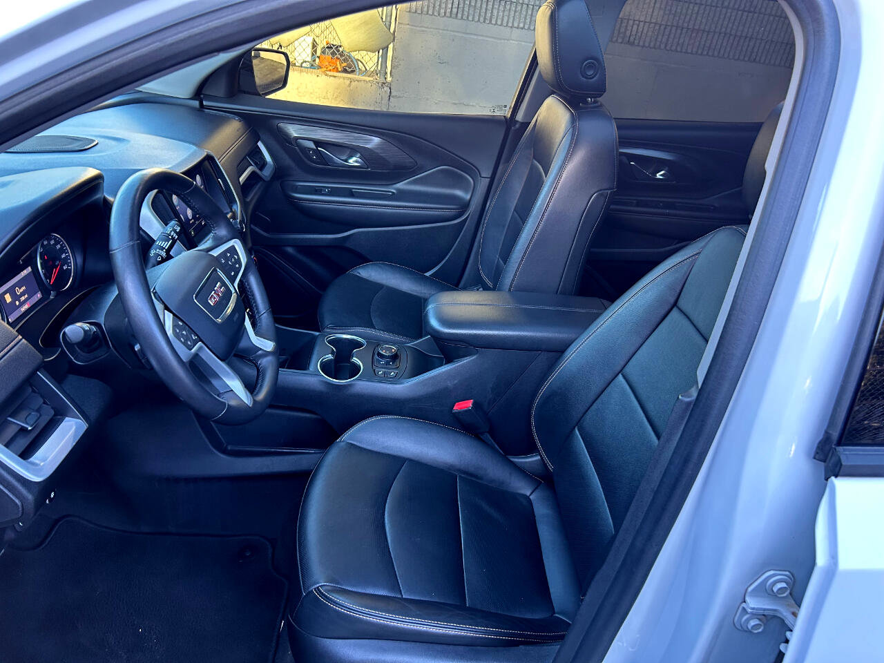 Used 2019 GMC Terrain SLT w/ Infotainment Package II image 10