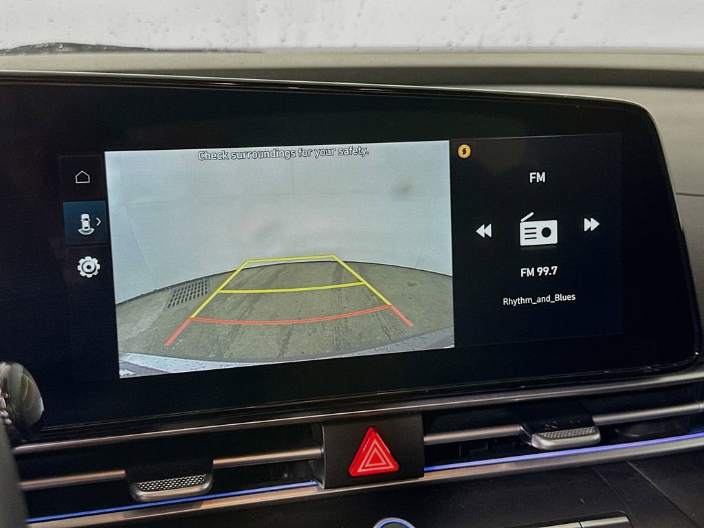 Used 2025 Hyundai Elantra SEL FWD image 10