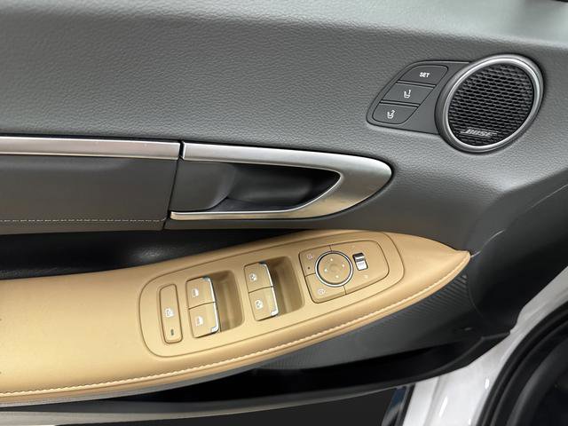 Used 2025 Hyundai Sonata Limited image 28