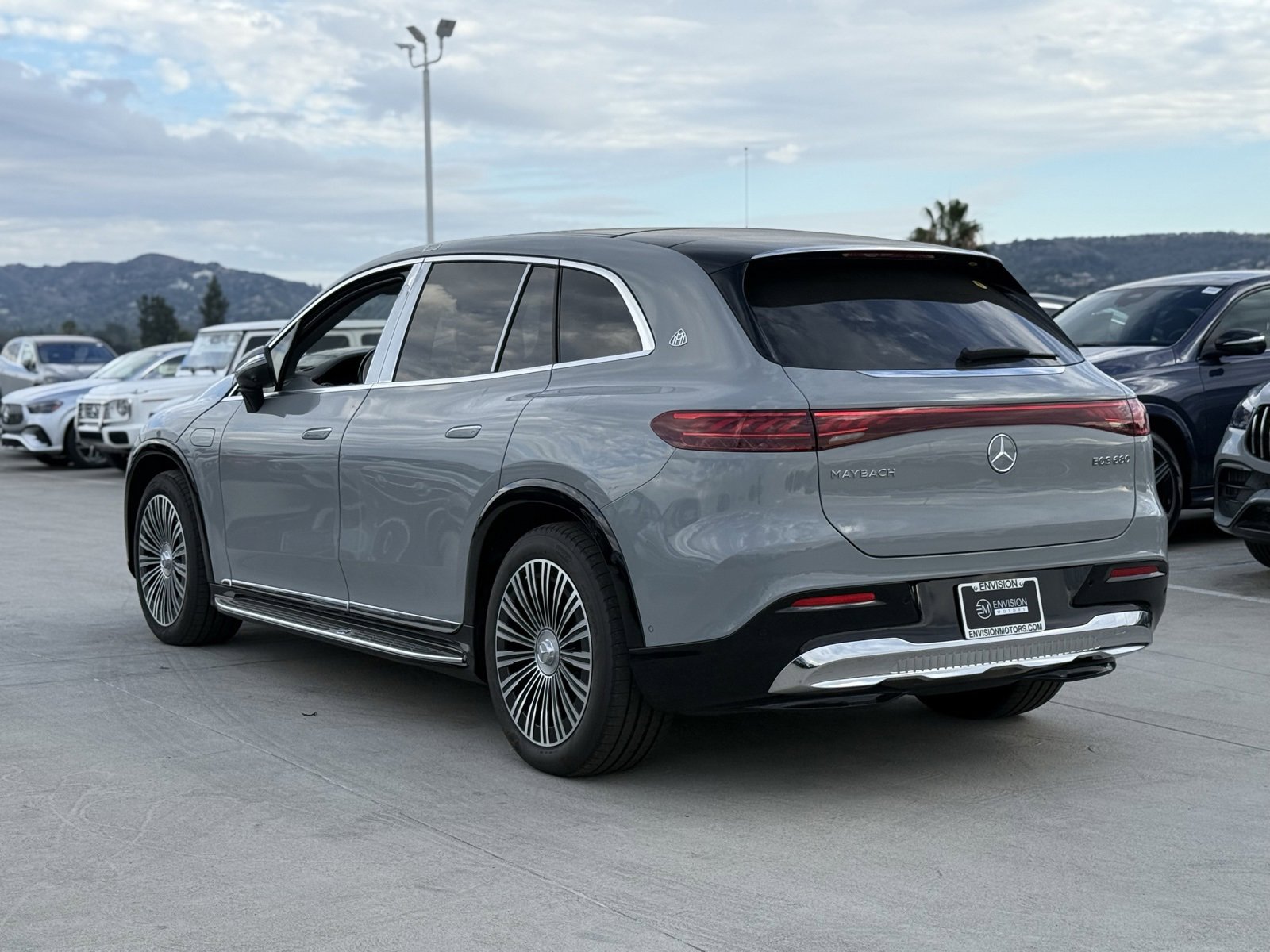 New 2025 Mercedes-Benz Maybach EQS 680 4MATIC image 7