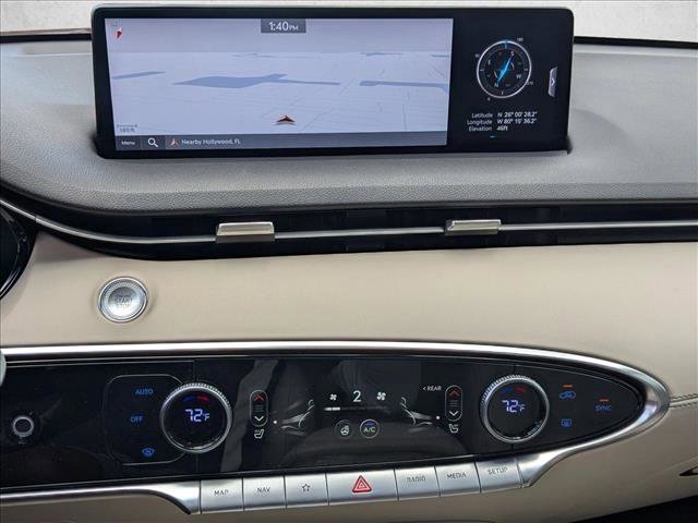 Used 2025 Genesis GV70 2.5T w/ Select Package AWD/4WD image 18