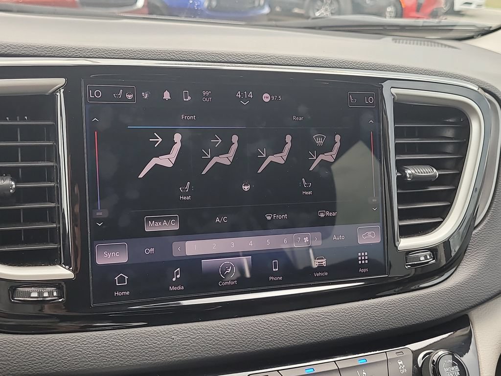Used 2024 Chrysler Pacifica Touring-L FWD image 24