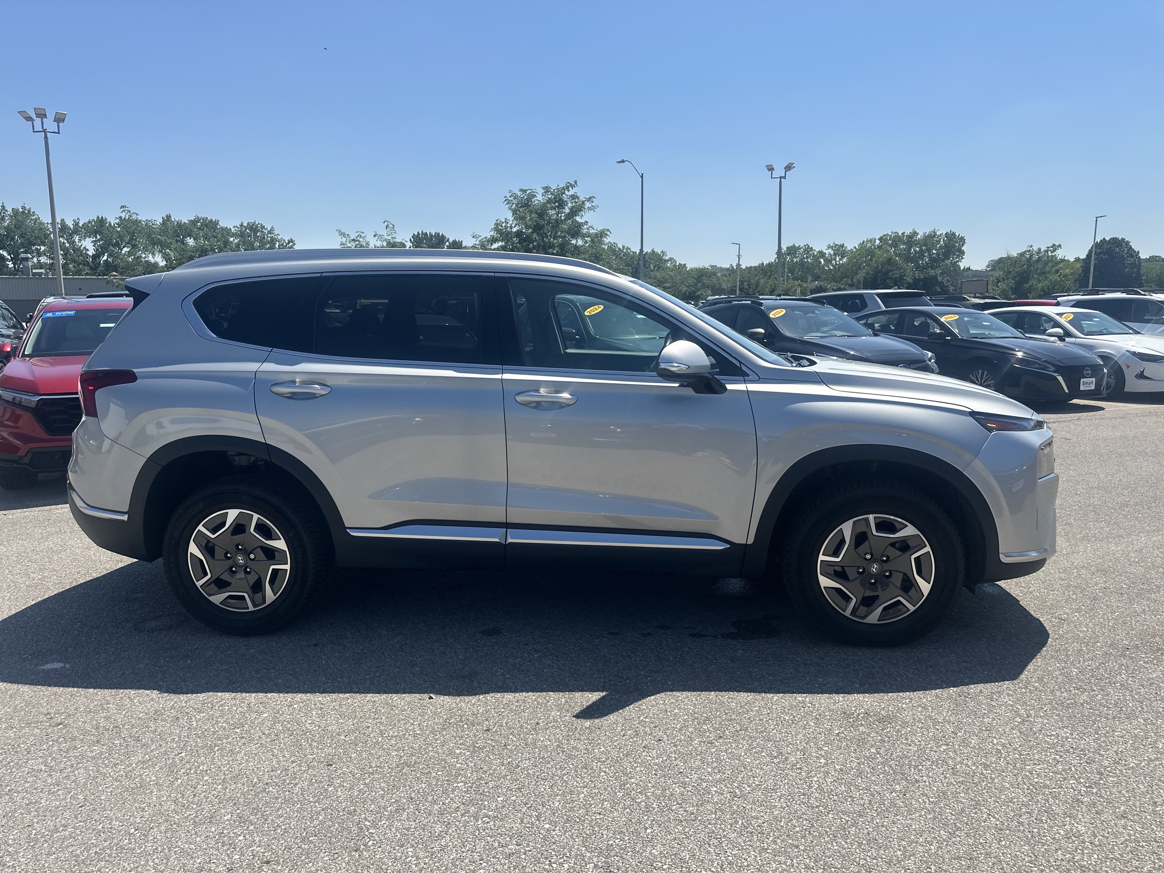 Used 2022 Hyundai Santa Fe Blue AWD/4WD image 2