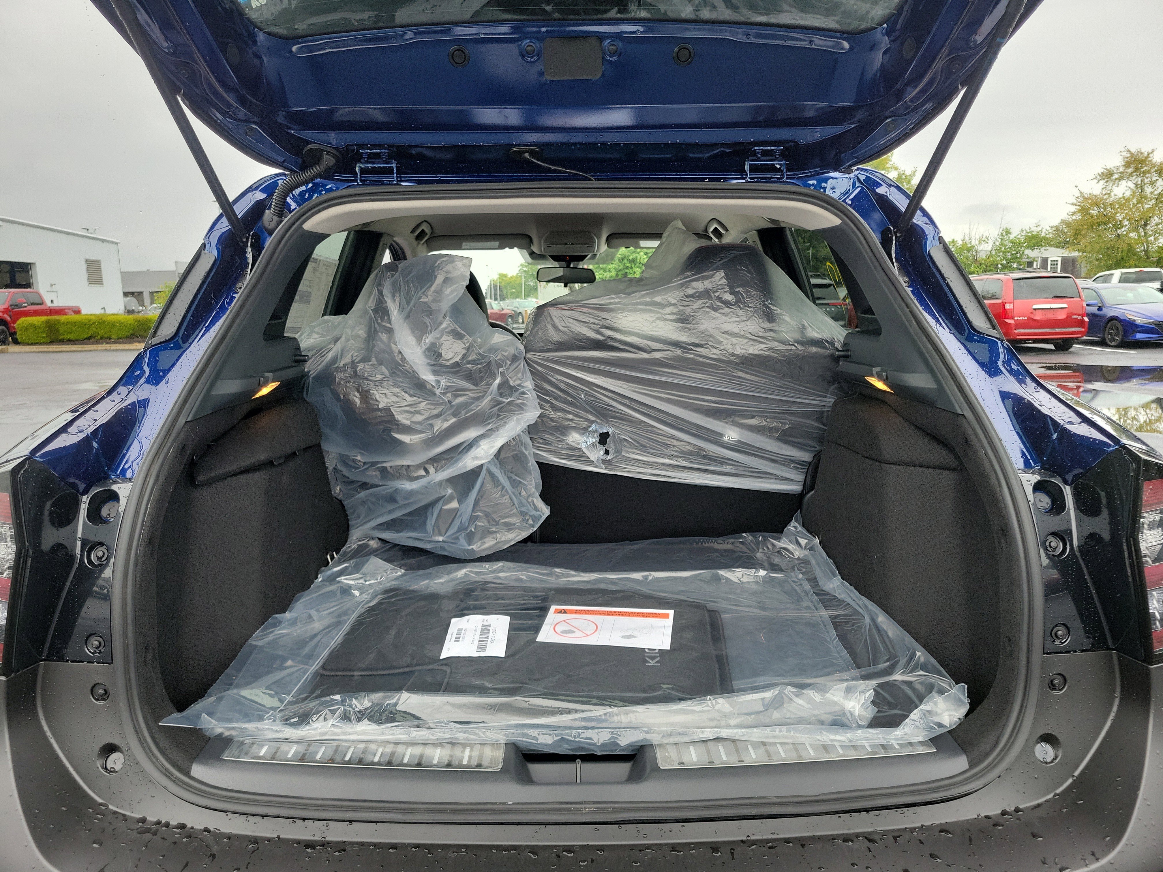 New 2026 Nissan Kicks SR w/ Illumination Package AWD/4WD image 8