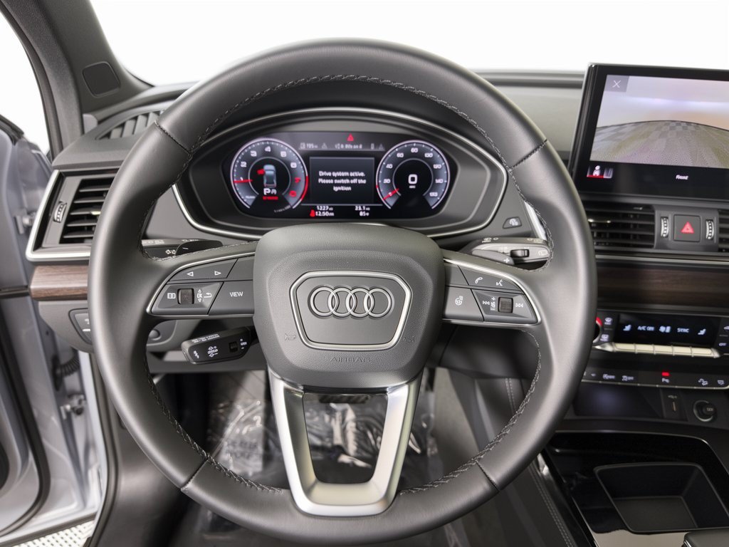 Used 2025 Audi Q5 2.0T Premium Plus w/ Premium Plus Package AWD/4WD image 10