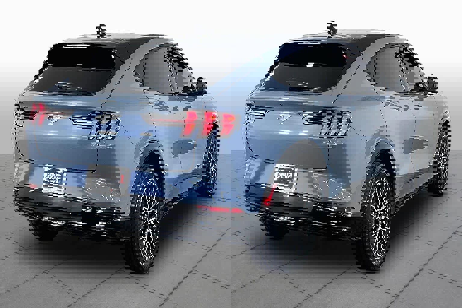 Used 2024 Ford Mustang Mach-E Premium image 12