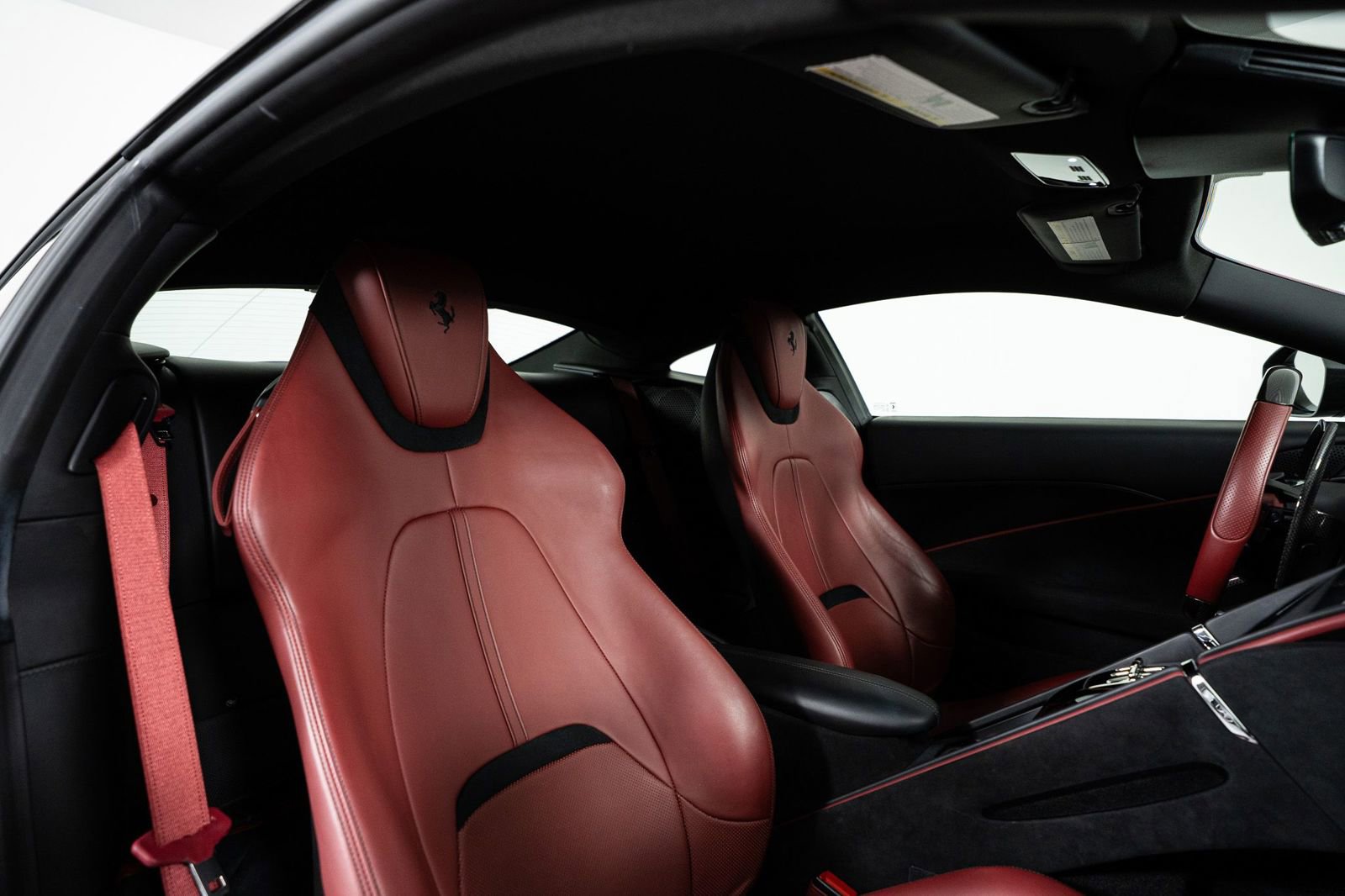 Certified 2022 Ferrari Roma RWD image 39