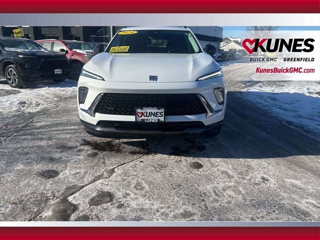 Used 2024 Buick Envision Sport Touring image 10