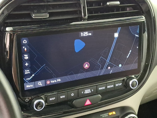 Used 2023 Kia Soul EX FWD image 3