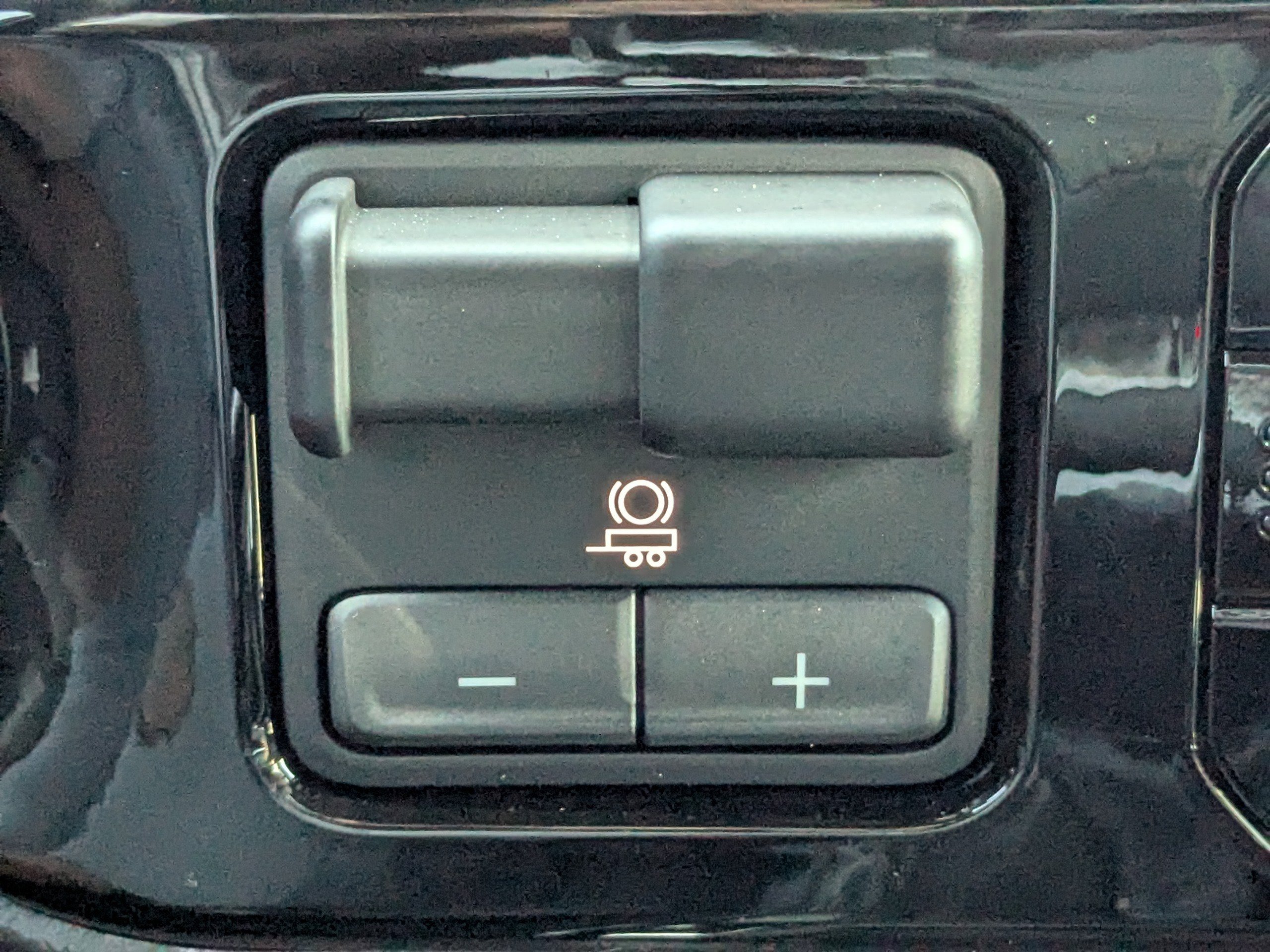 Used 2024 Chevrolet Silverado 1500 ZR2 image 23