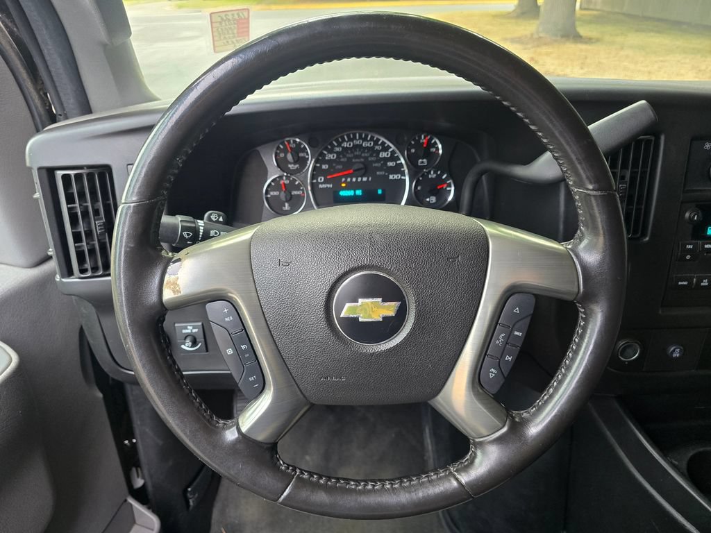 Used 2017 Chevrolet Express 2500 LS RWD image 28