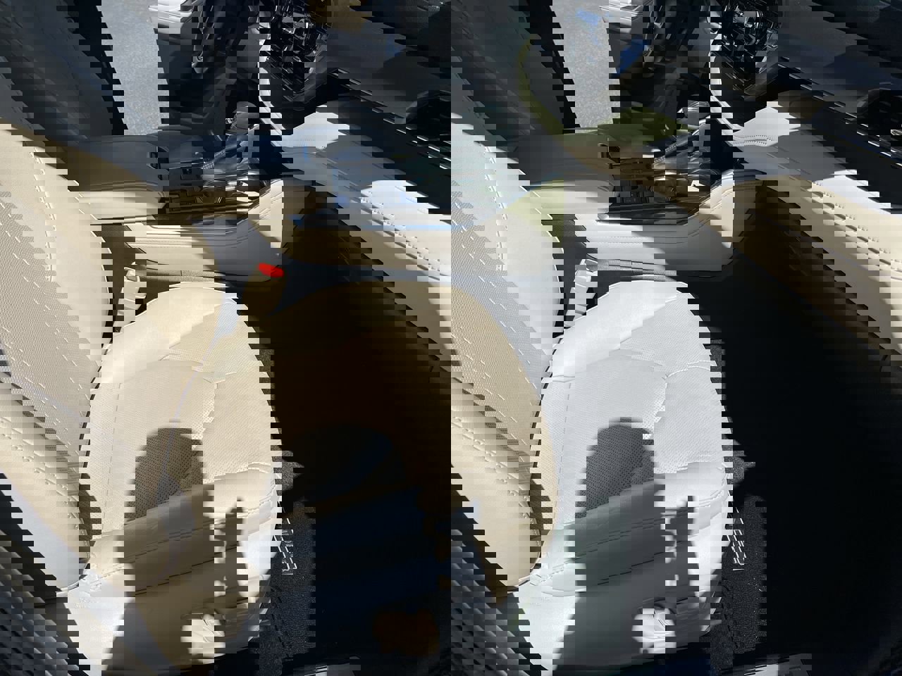 Used 2023 Toyota Highlander Limited image 35