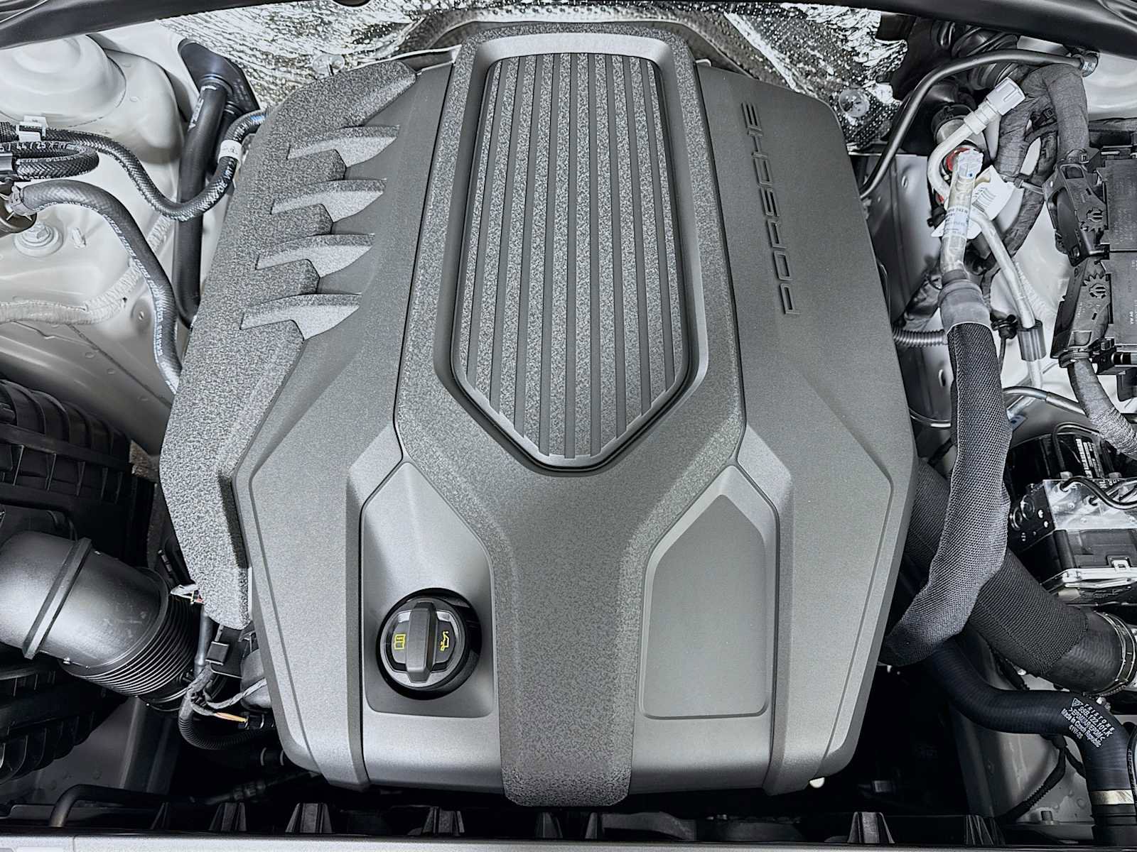 New 2026 Porsche Macan image 32