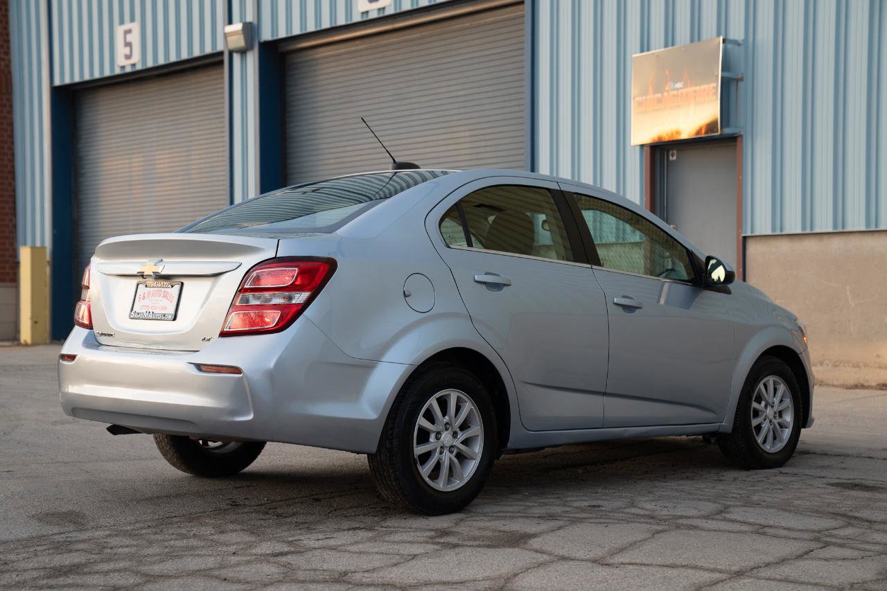 Used 2018 Chevrolet Sonic LT FWD image 13