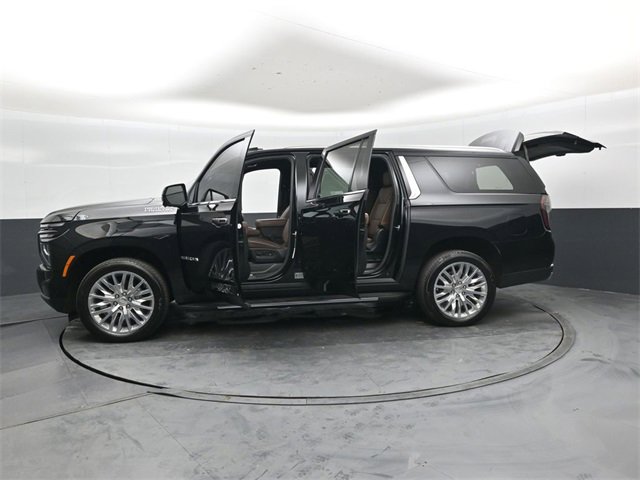 Used 2025 Chevrolet Suburban High Country w/ LPO, Illumination Package image 55