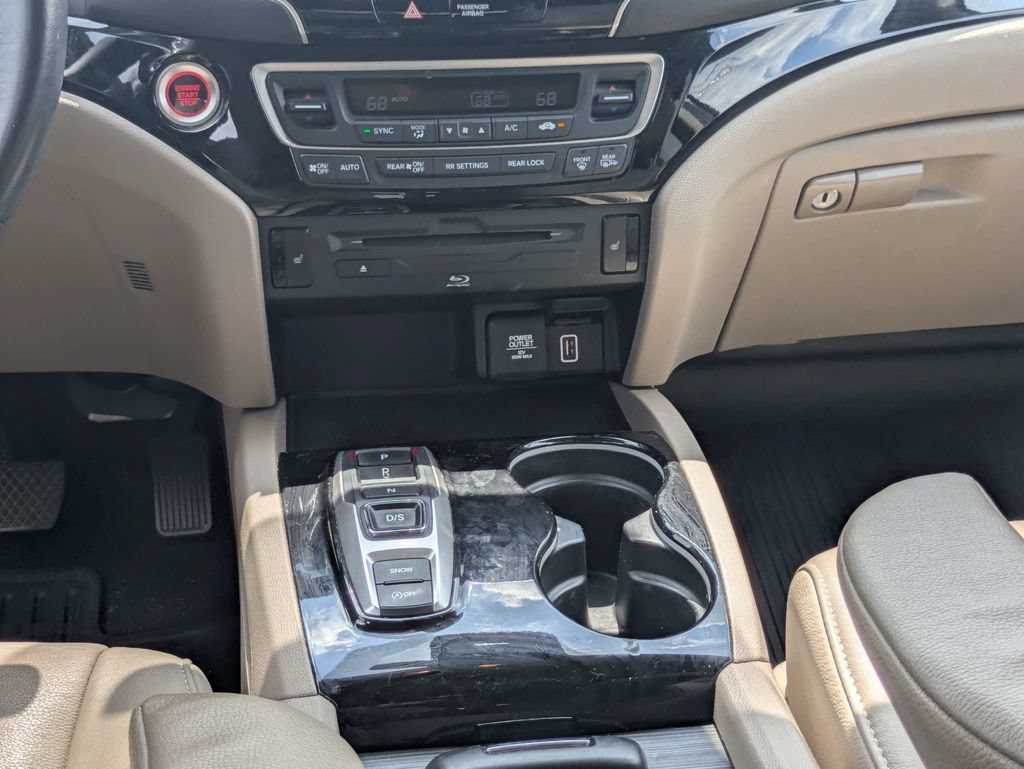Used 2021 Honda Pilot Touring image 21