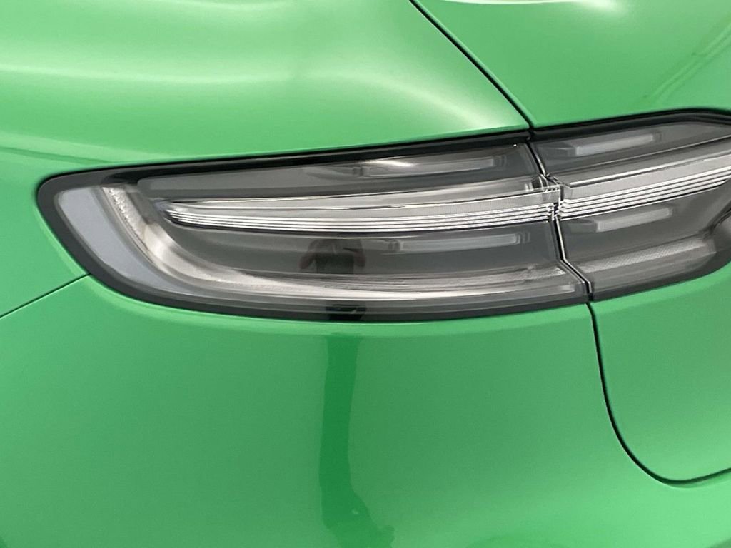 New 2026 Porsche Macan GTS AWD/4WD image 16