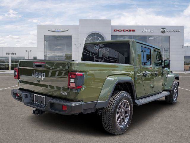 Certified 2022 Jeep Gladiator Overland w/ LED Lighting Group AWD/4WD image 3