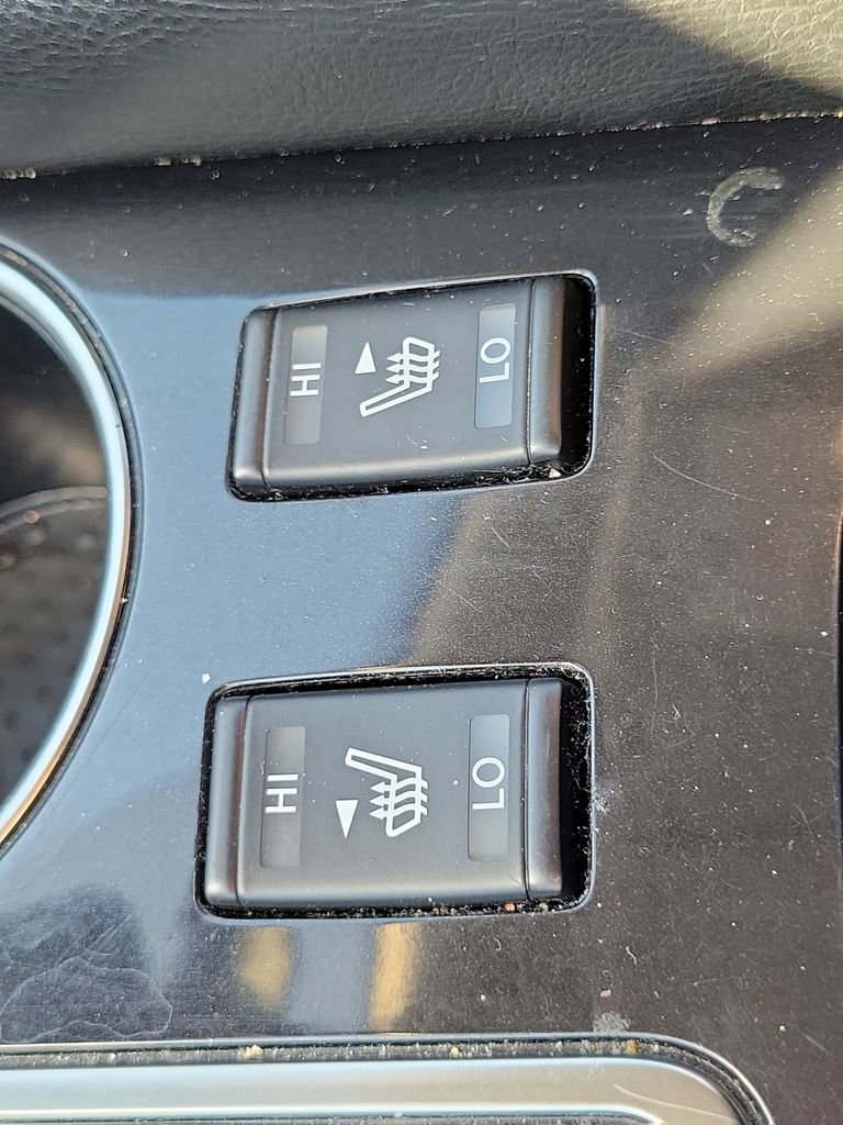 Used 2023 Nissan Maxima SV w/ Floor Mat Group FWD image 13