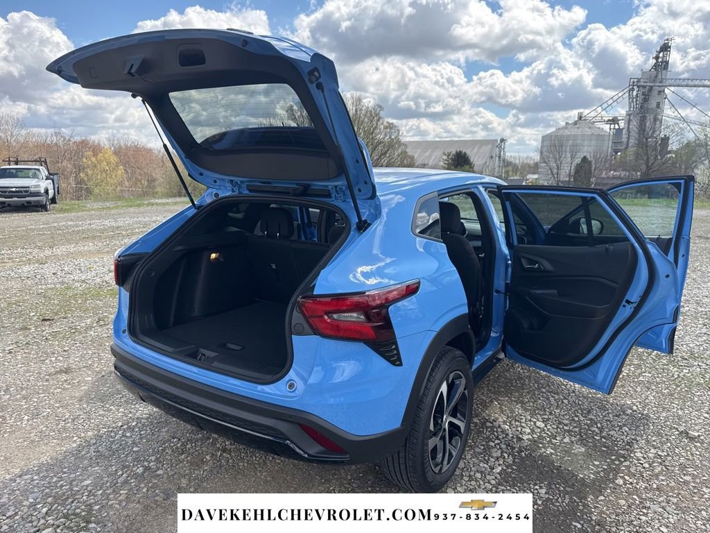 Used 2024 Chevrolet Trax RS w/ Driver Confidence Package image 32