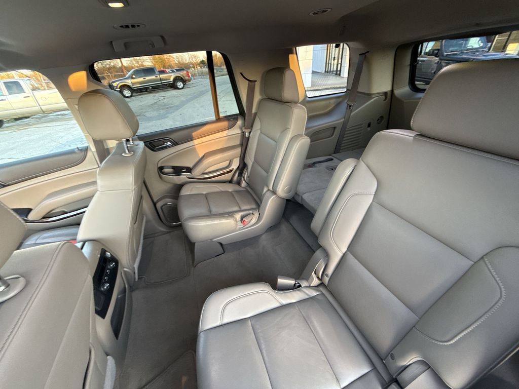 Used 2019 GMC Yukon SLT image 32