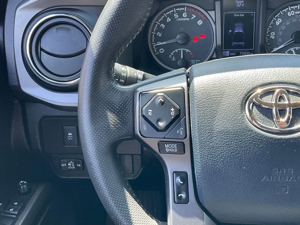 Used 2020 Toyota Tacoma TRD Off-Road w/ Technology Package AWD/4WD image 38
