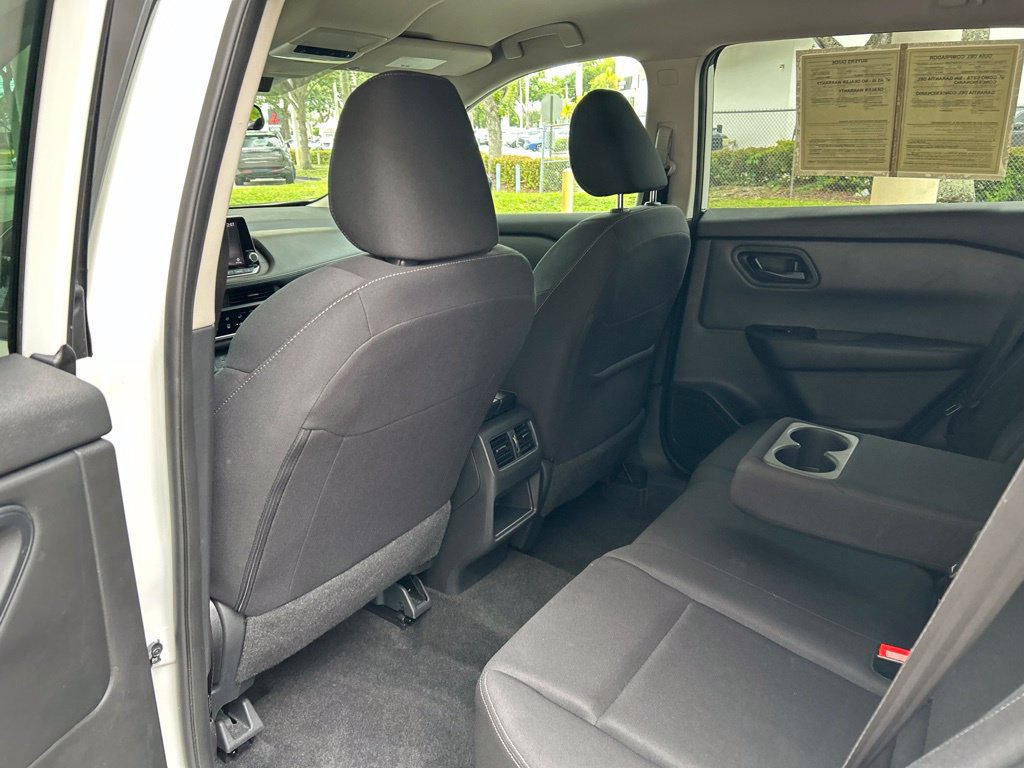 Used 2024 Nissan Rogue S AWD/4WD image 36