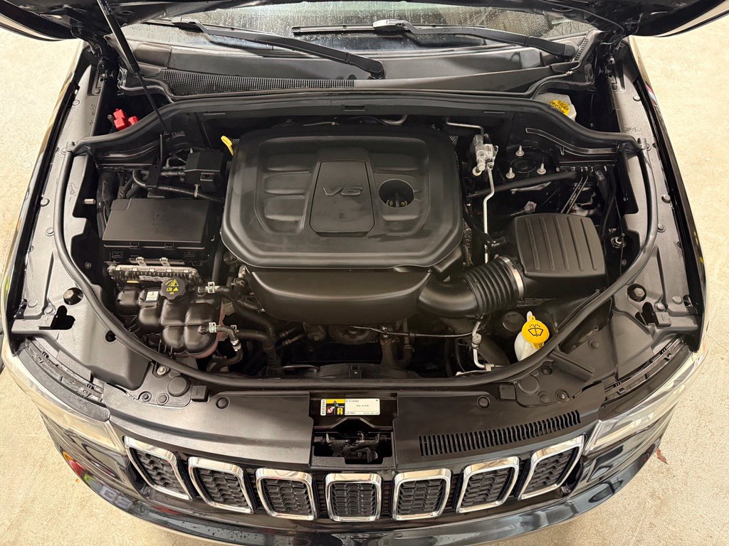 Certified 2020 Jeep Grand Cherokee Laredo AWD/4WD image 31