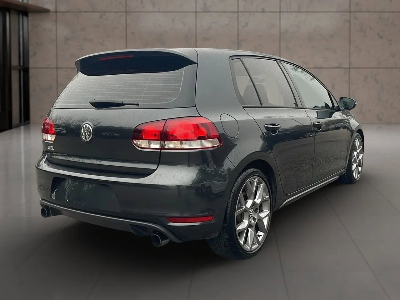 Used 2014 Volkswagen GTI Driver's Edition image 5