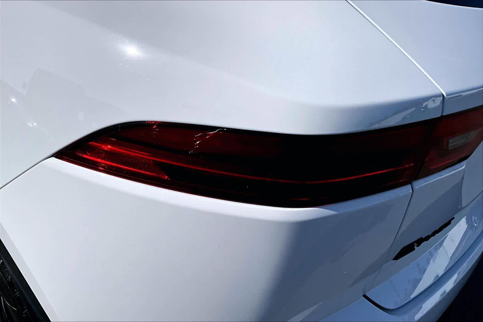 Used 2022 Jaguar E-PACE SE AWD/4WD image 28