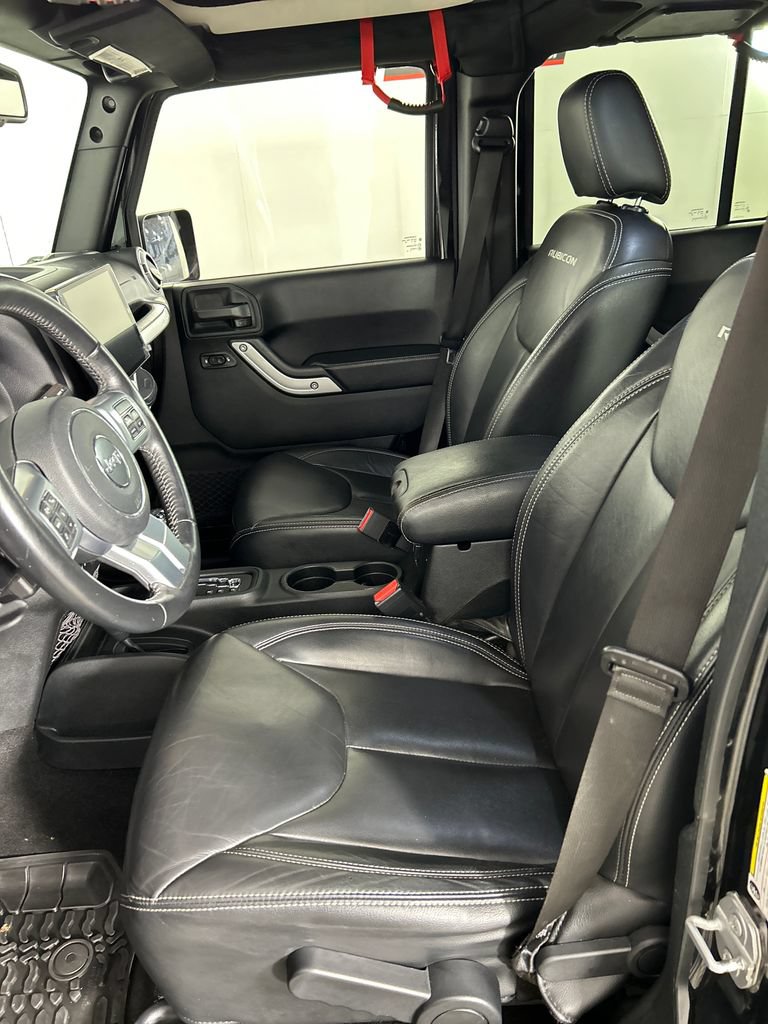 Used 2017 Jeep Wrangler Unlimited Rubicon AWD/4WD image 12