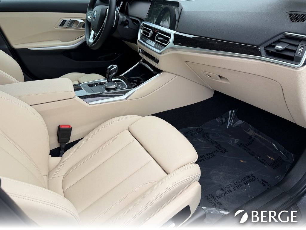 Used 2021 BMW 330e xDrive w/ Convenience Package image 15