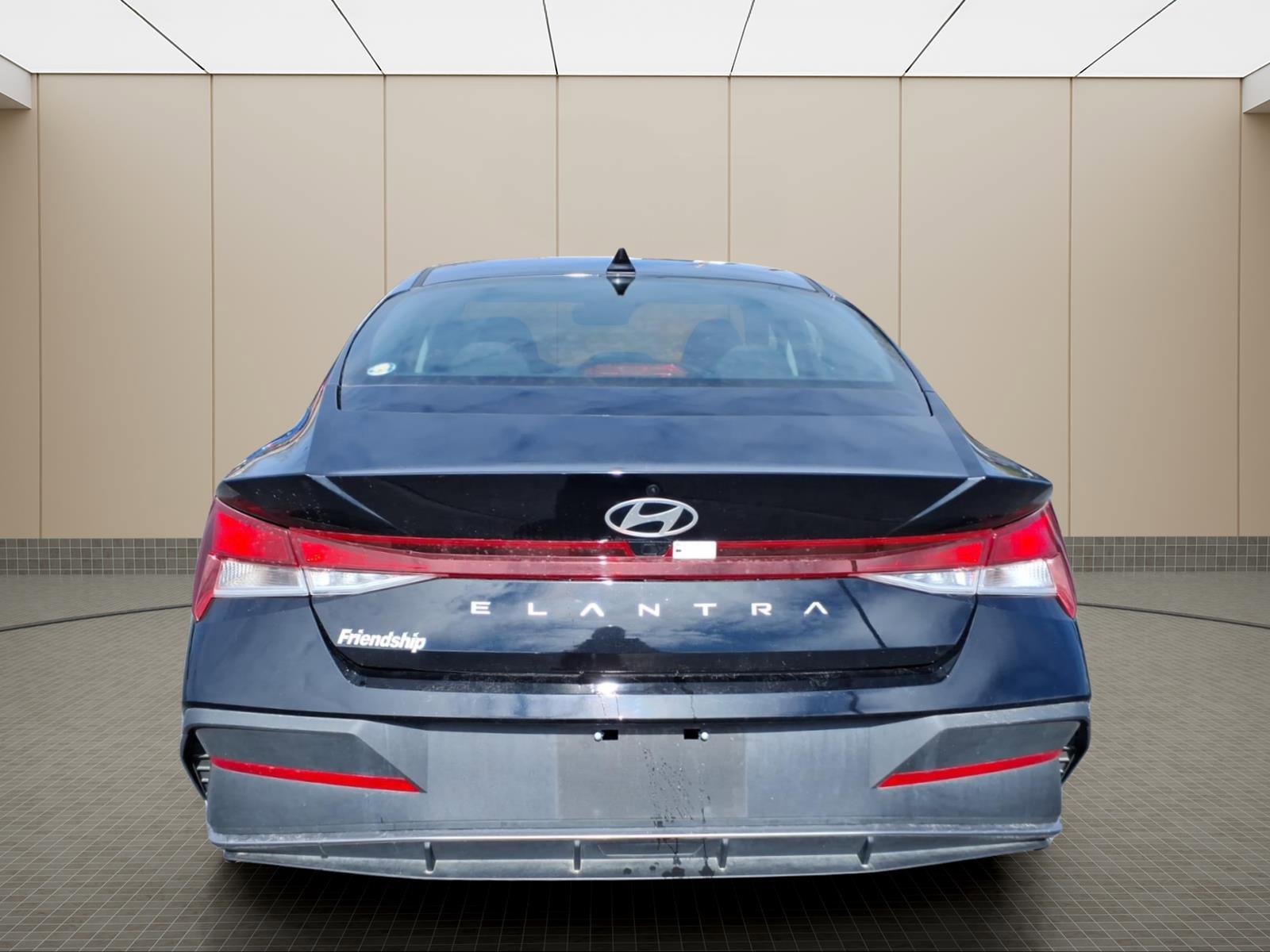 Used 2024 Hyundai Elantra SEL image 8