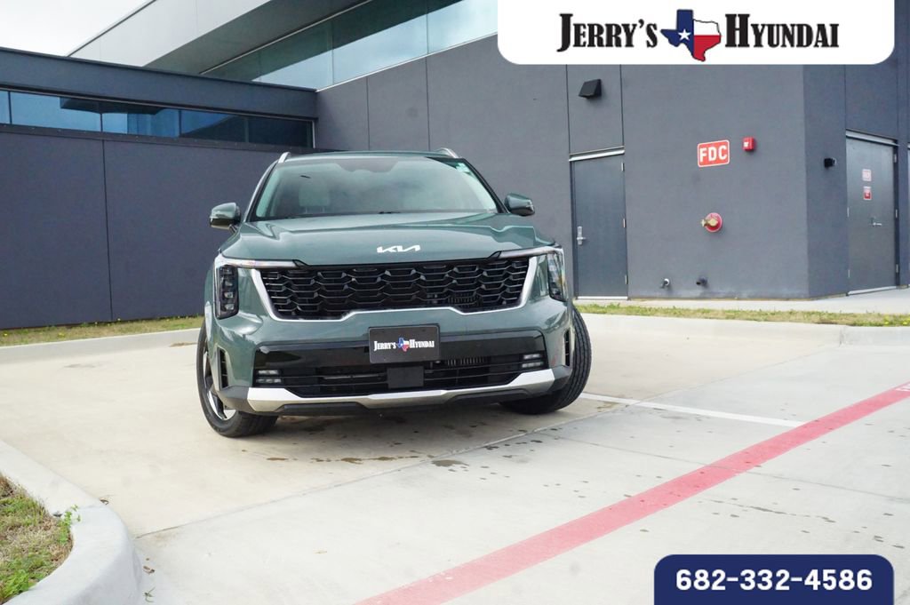 Used 2025 Kia Sorento EX image 2