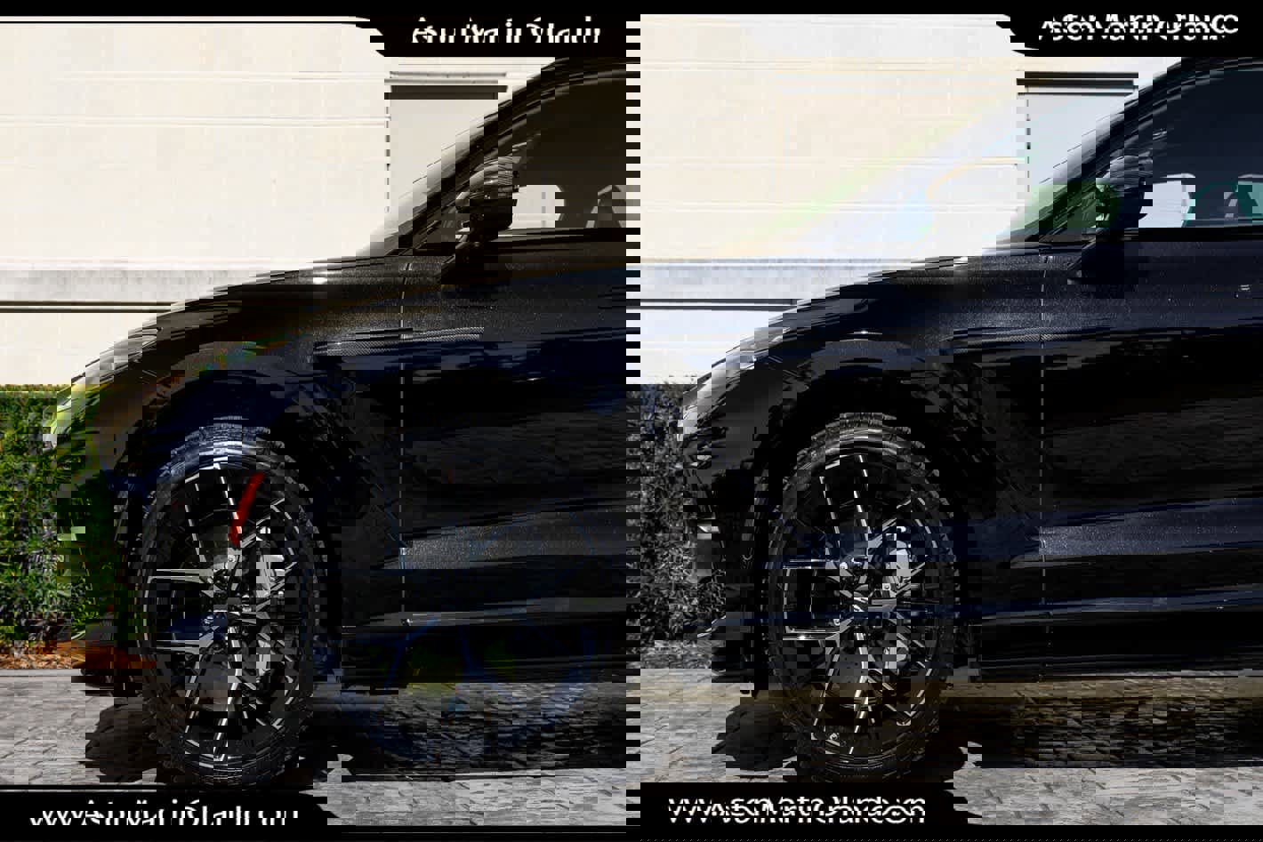 Used 2025 Aston Martin DBX 707 image 39