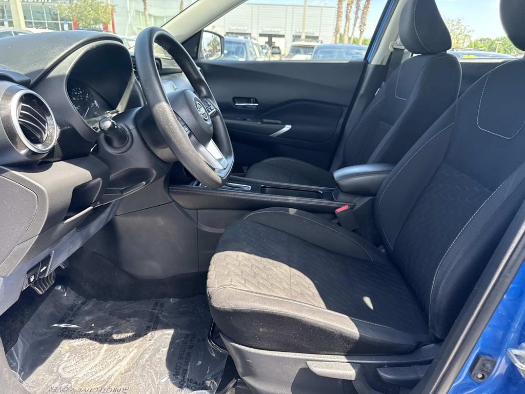 Used 2022 Nissan Kicks SV FWD image 19