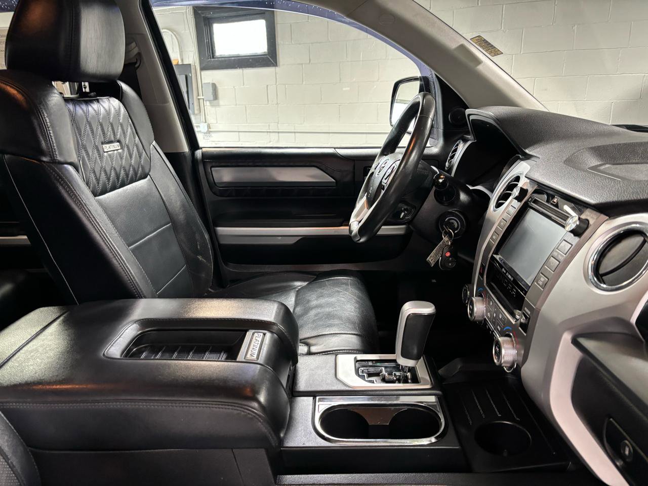 Used 2016 Toyota Tundra Platinum image 19