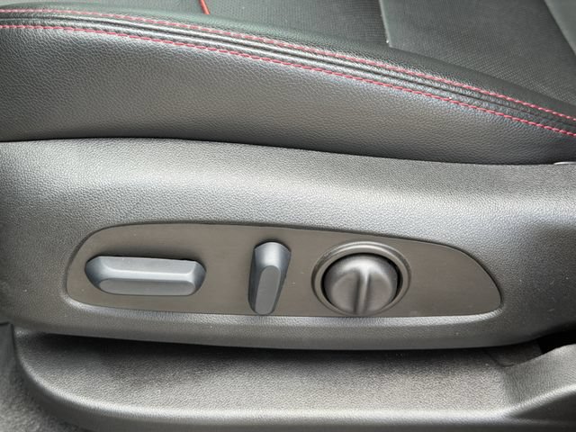 Used 2023 Chevrolet Equinox RS w/ RS Leather Package FWD image 25