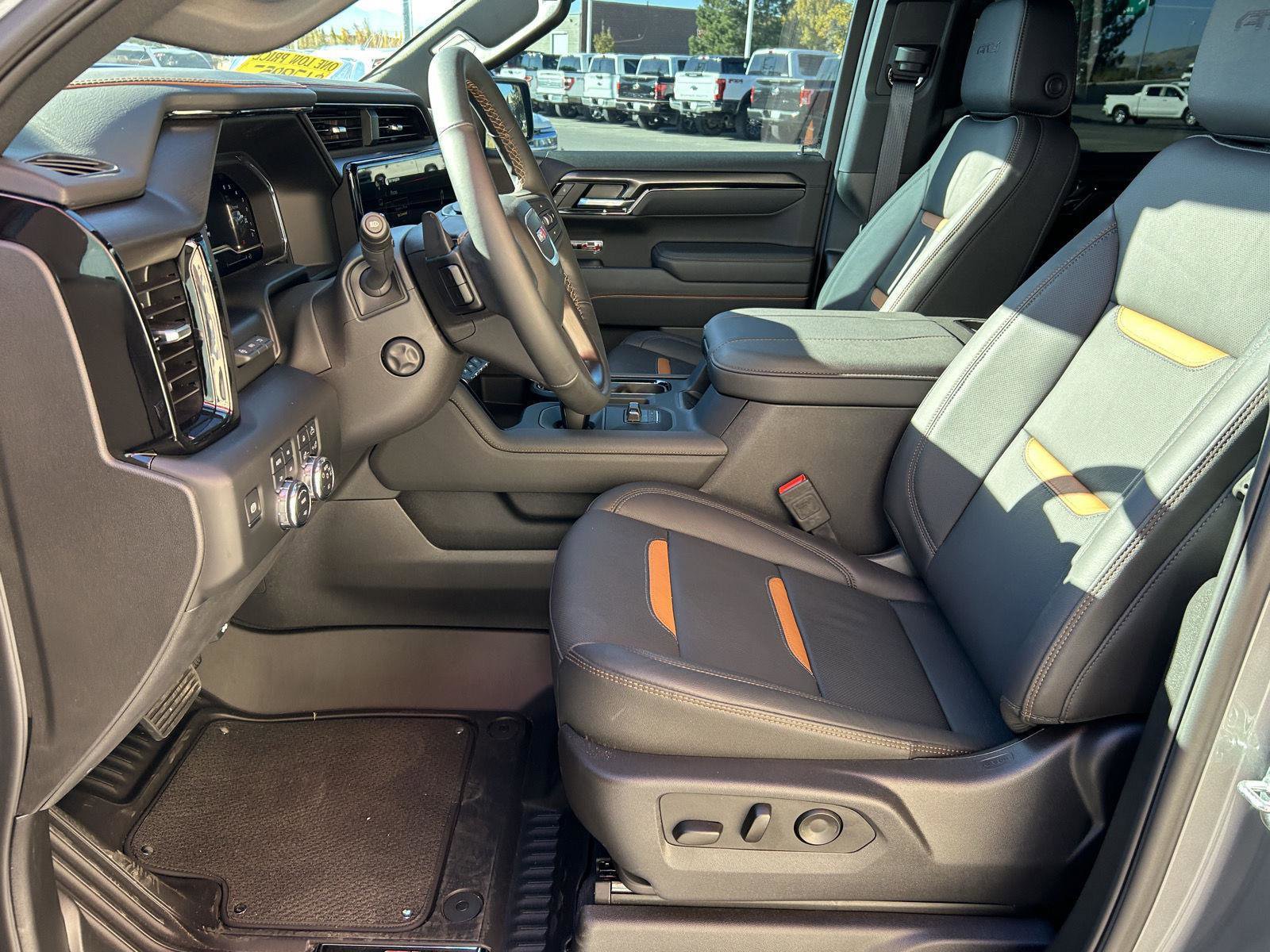 Used 2025 GMC Sierra 1500 AT4 w/ AT4 Premium Package image 30